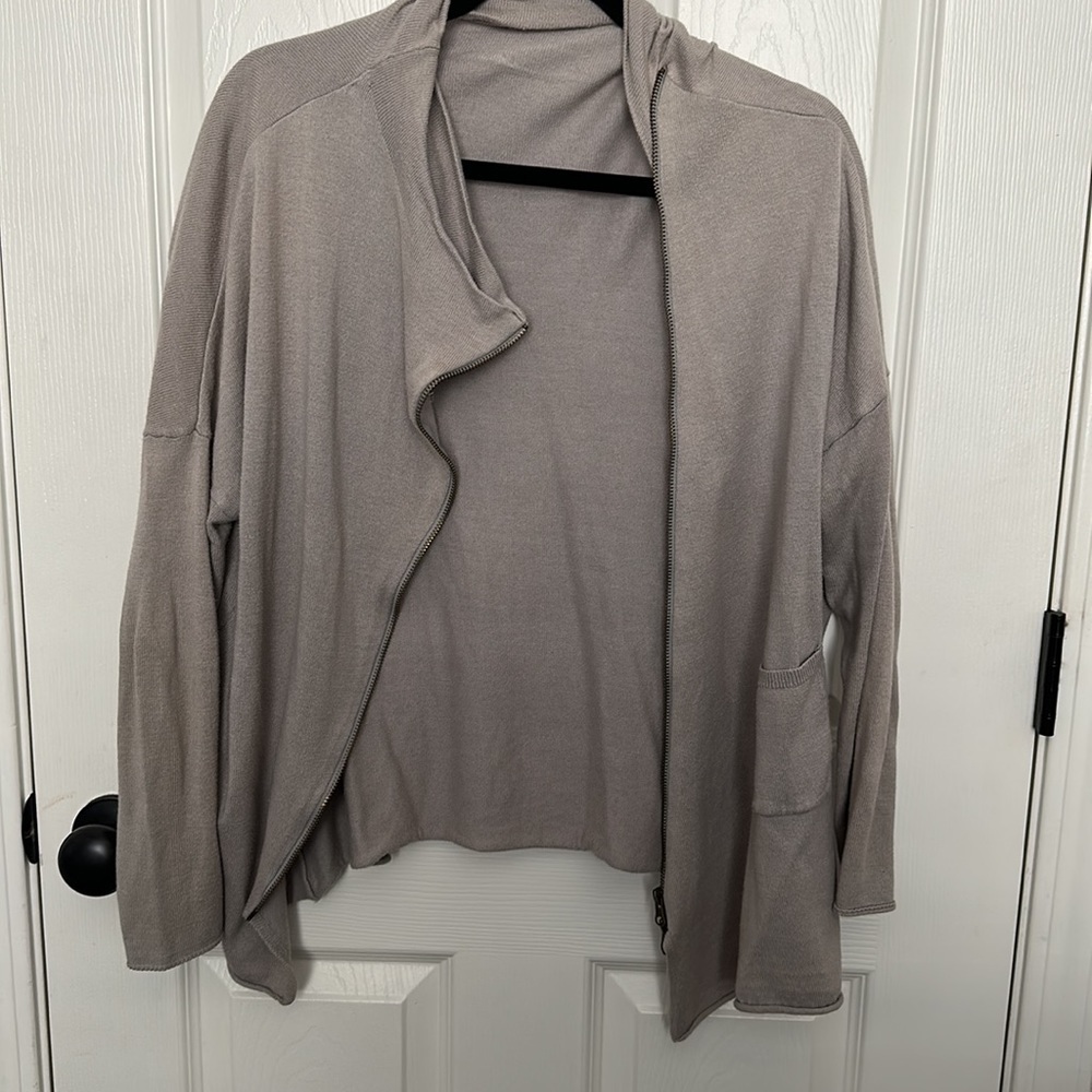 RDI oversized gray cardigan size small zip front